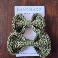 The Mini and Me - Crochet Bow Set - Handmade by Erika Liesel