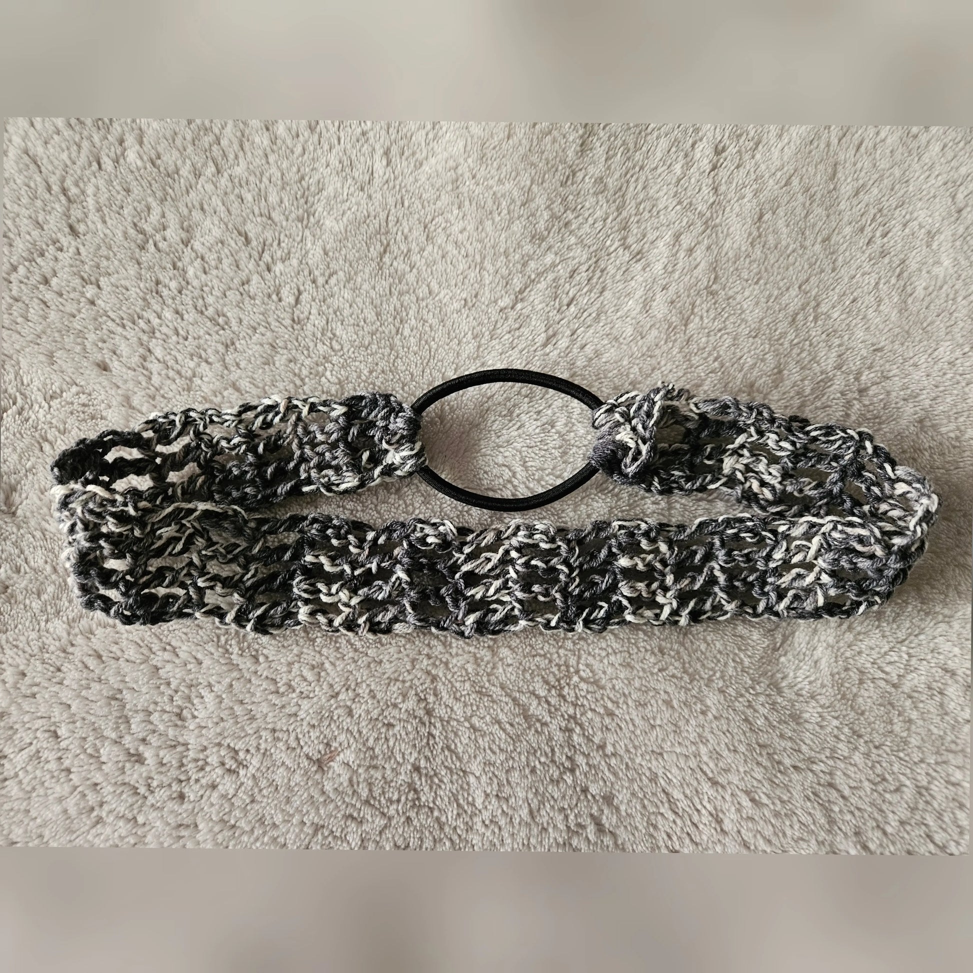 The Traditional One - Elastic Headband - Handmade by Erika Liesel