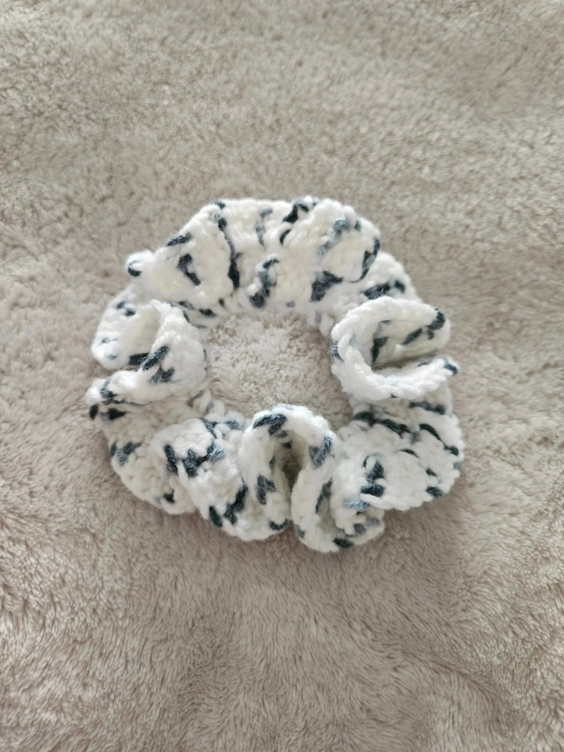Crochet Scrunchie - Handmade by Erika Liesel