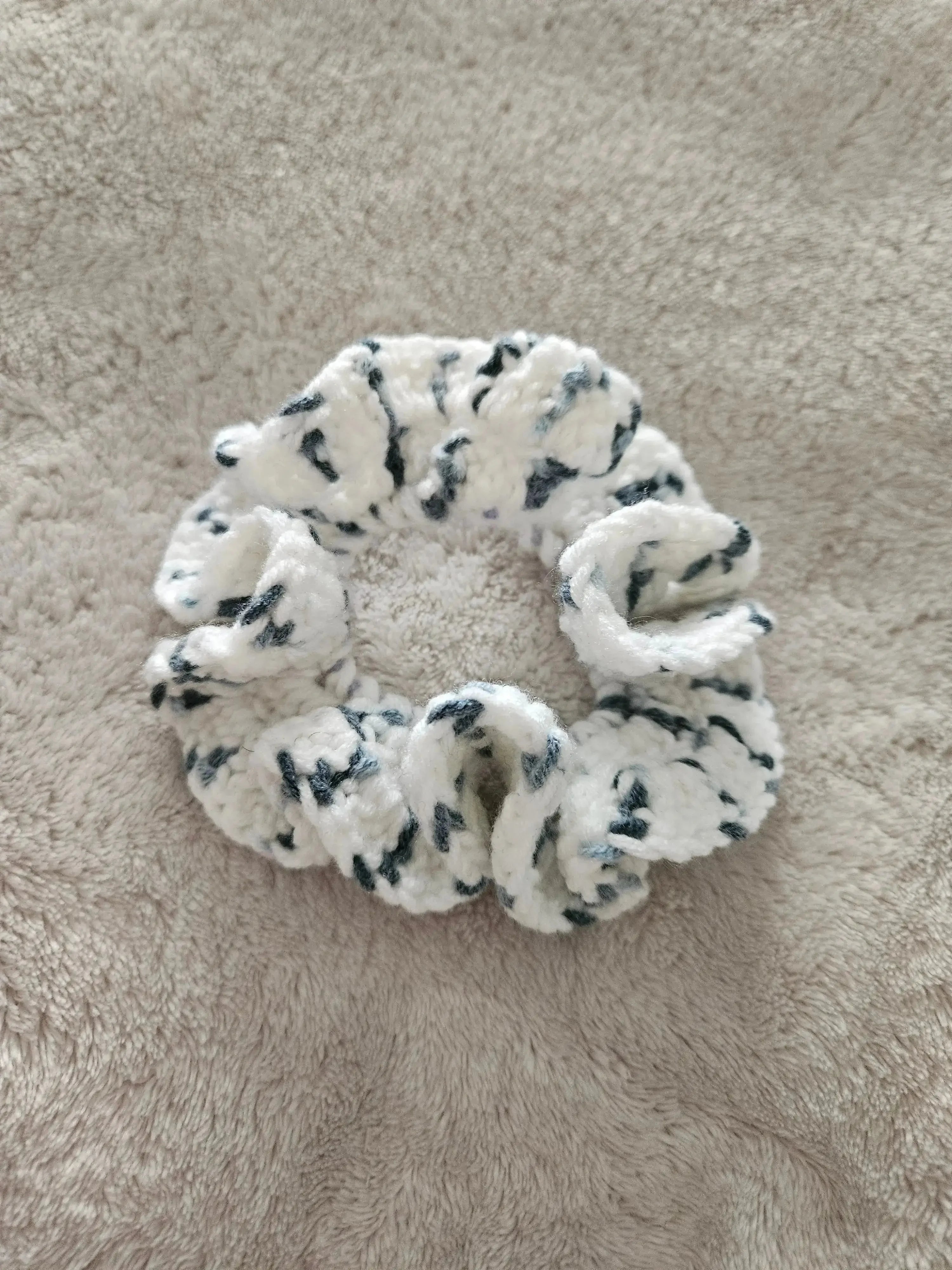 Crochet Scrunchie - Handmade by Erika Liesel