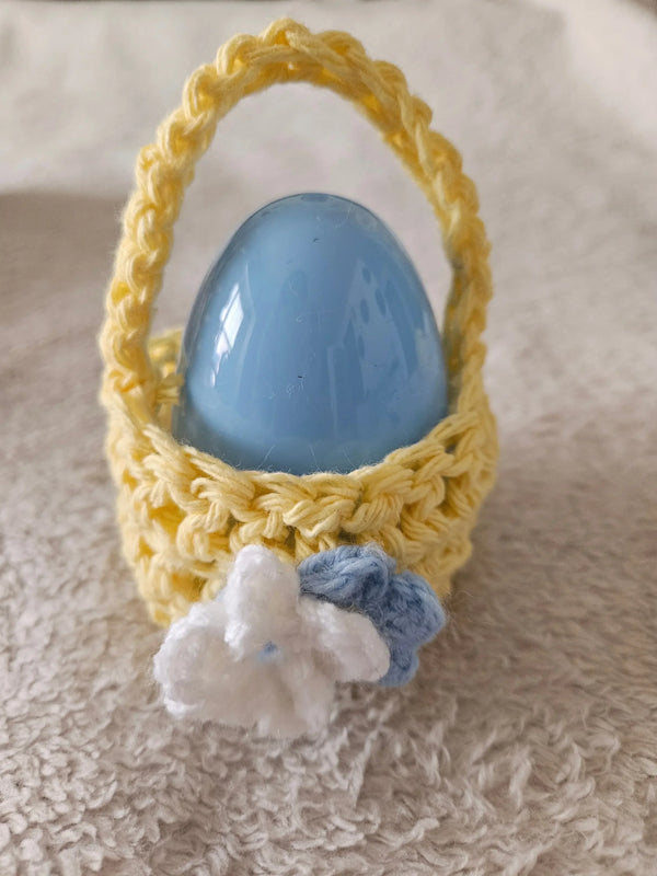Easter Basket (yellow) Handmade by Erika Liesel