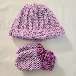 Ribbed Baby Beanie and Sock Set (6–12 Months)